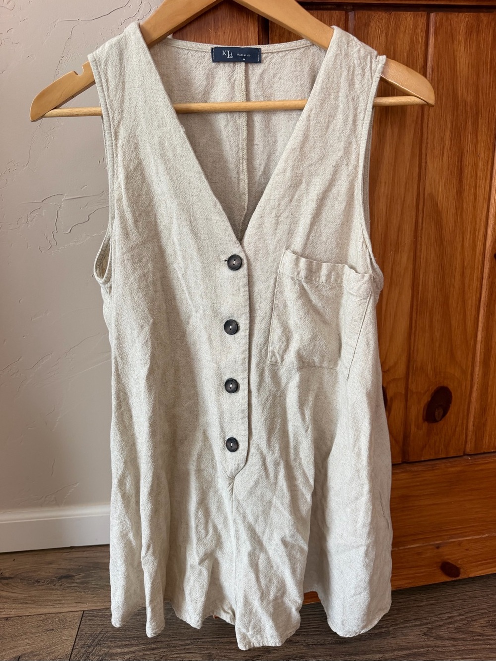 KLd Neutral Linen Blend Button Front Romper side pockets Medium made in USA